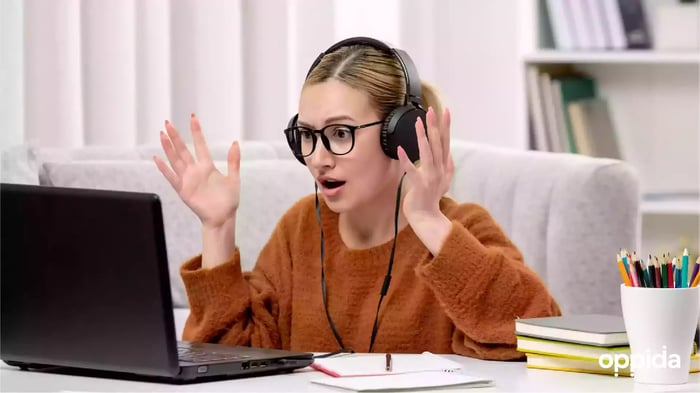 1 Frustrated online student